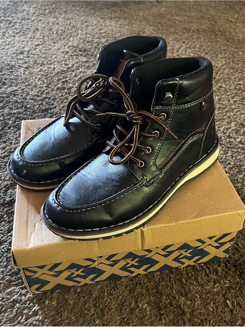 Men's Black Leather Chukka Boots with Contrast Sole